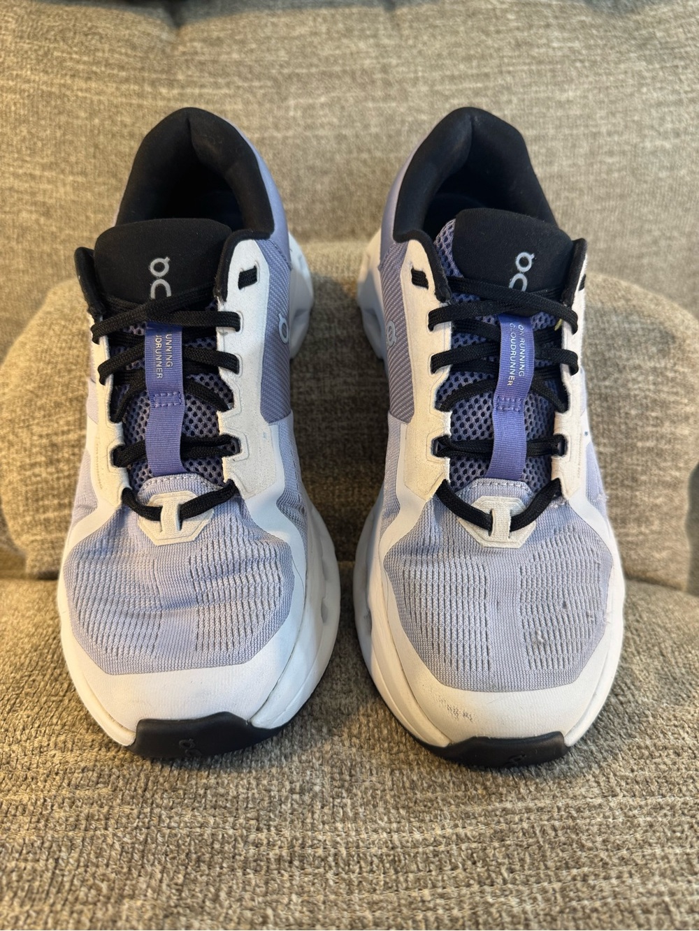 On Cloudrunner 2 Women’s Running Shoes Nimbus/Blueberry Size 10 - Picture 3 of 12